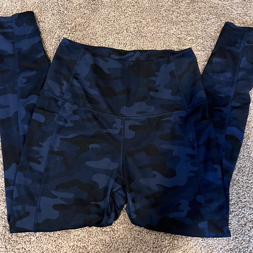 Danskin Navy Camo Leggings